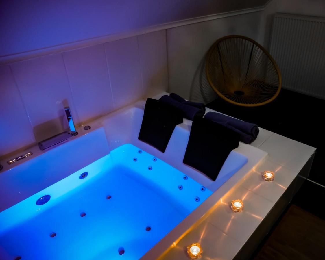 Le Wellness Privatif Hotel Seraing Buitenkant foto